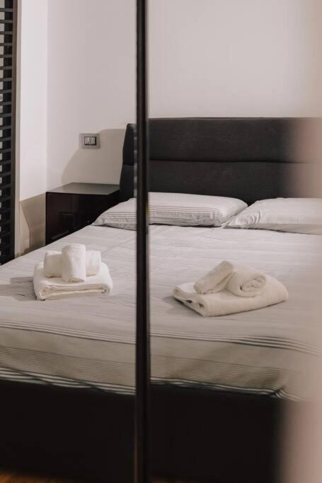 Casa Penelope Apartment Милано Екстериор снимка